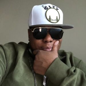 Meet your Posher, Rhonise